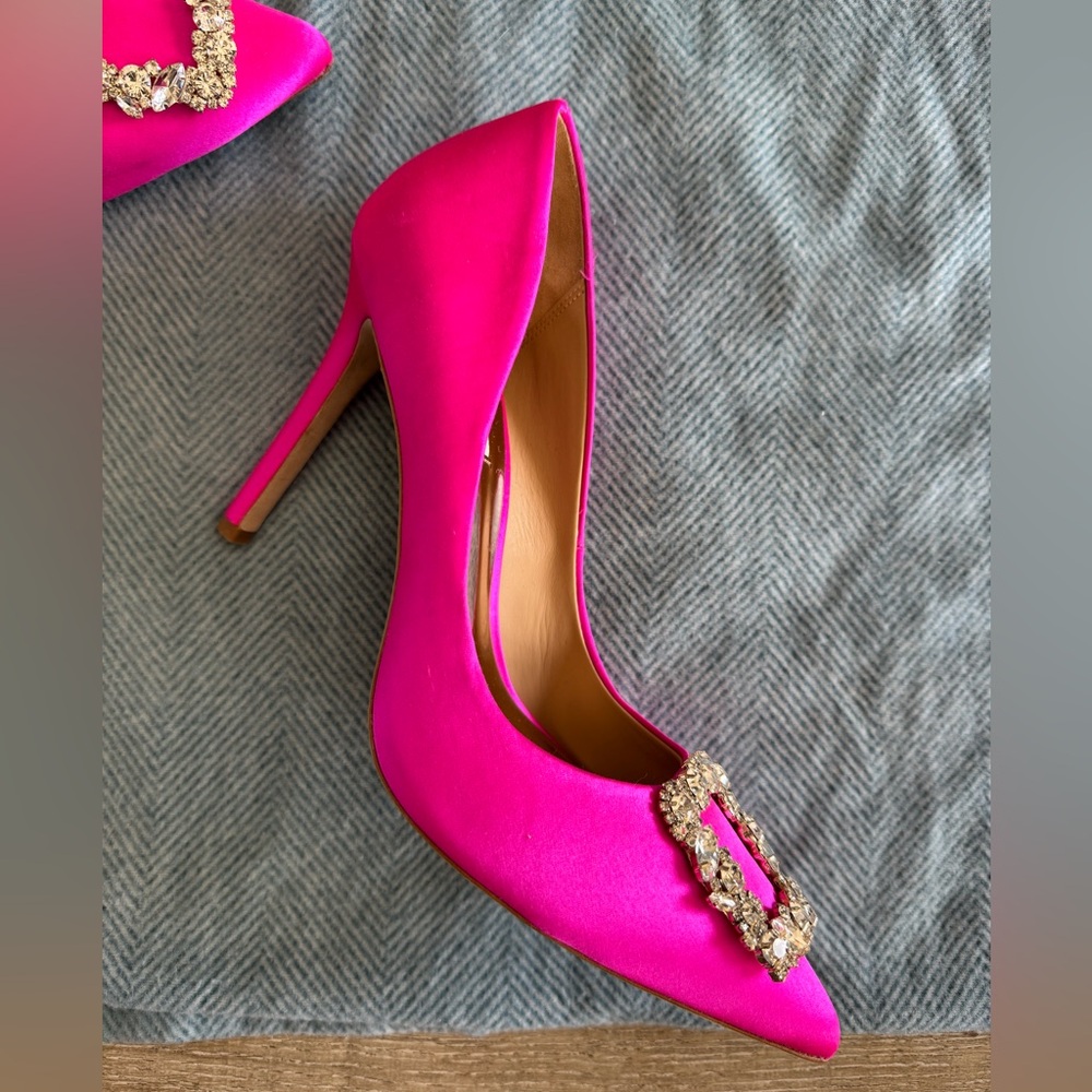 BADGLEY MISCHKA Cher Crystal Embellished Pump in Hot Pink Satin Size US 8.5 - Picture 6 of 16